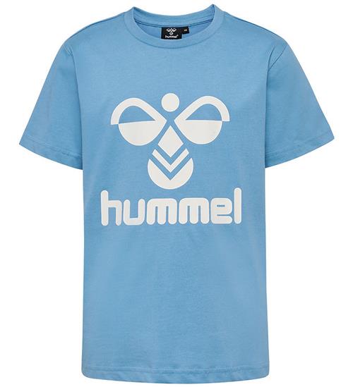 Se Hummel T-shirt - hmlTres - Lichen Blue ved KidsWorld