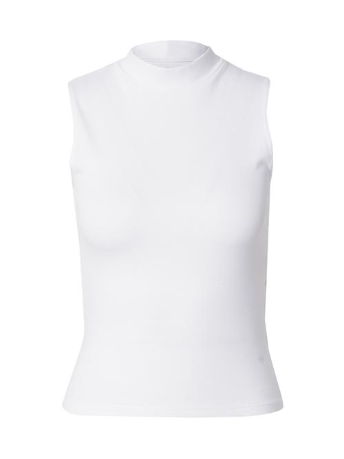 Se LEVI'S ® Overdel 'Effortless Tank'  hvid ved About You
