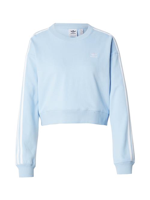 Se ADIDAS ORIGINALS Sweatshirt  lyseblå / hvid ved About You