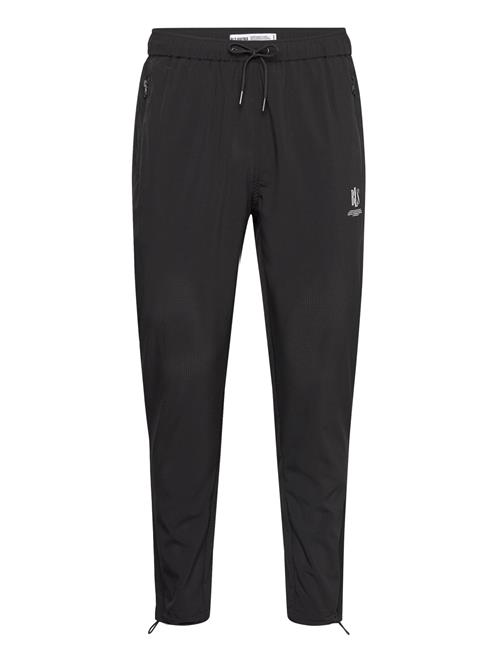 Se Eliott Track Pants BLS Hafnia Black ved Booztlet