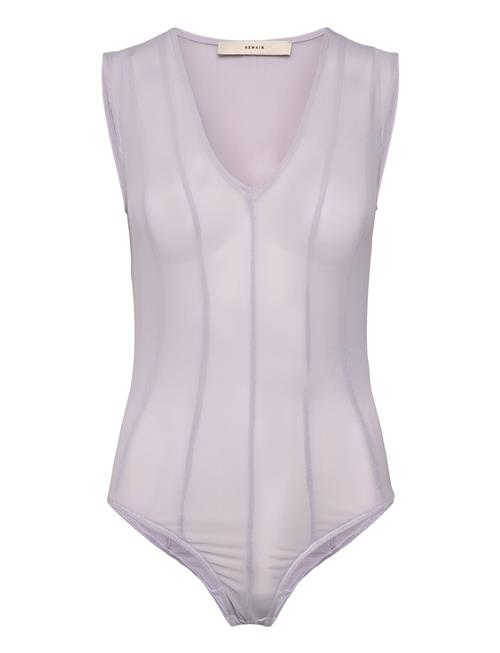 Se Bodysuit With Cutlines REMAIN Birger Christensen Purple ved Booztlet