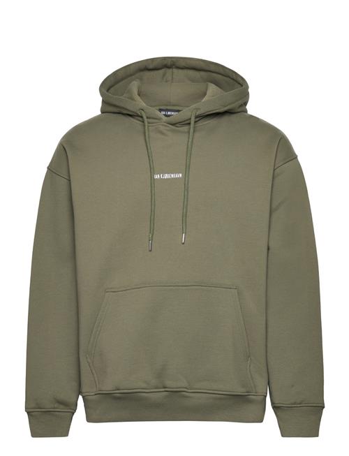 Se Daily Over D Hoodie HAN Kjøbenhavn Green ved Booztlet