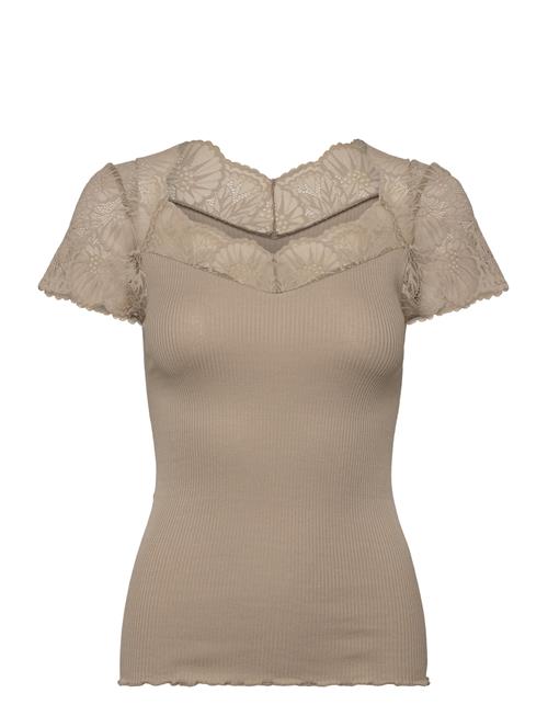 Se Rwbeatha Capsleeve Regular T-Shirt Rosemunde Beige ved Booztlet