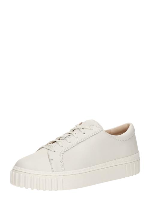 Se CLARKS Sneaker low 'Mayhill Walk'  hvid ved About You