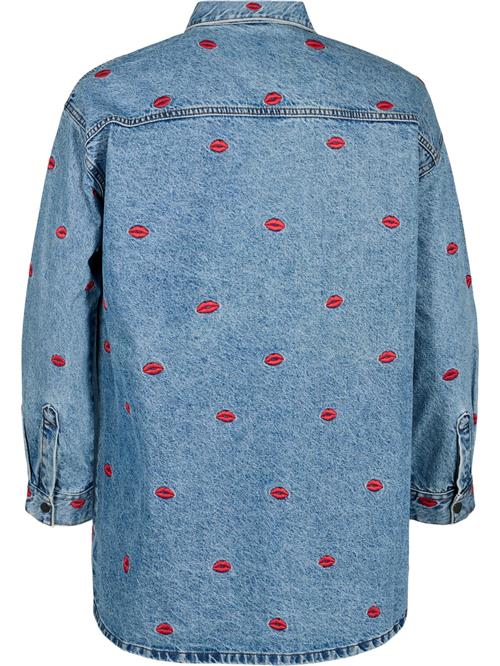 Zizzi Bluse 'FLOWER'  lyseblå / blodrød