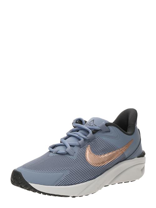 Se NIKE Sportssko 'STAR RUNNER 4'  opal / mokka ved About You