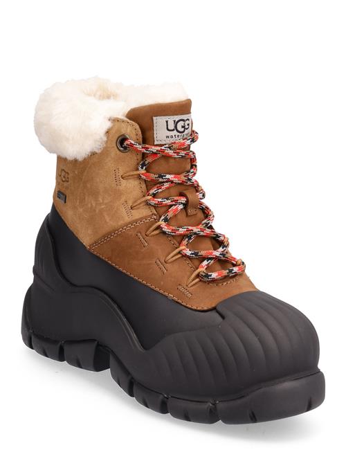 W Adiroam Hiker UGG Brown