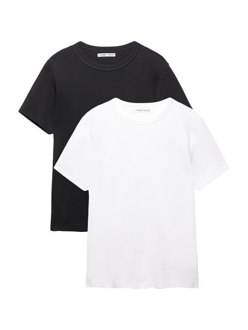 Se Pull&Bear Shirts  sort / hvid ved About You