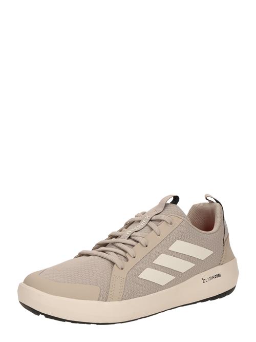 Se ADIDAS TERREX Lave sko  beige / mørkebeige / hvid ved About You