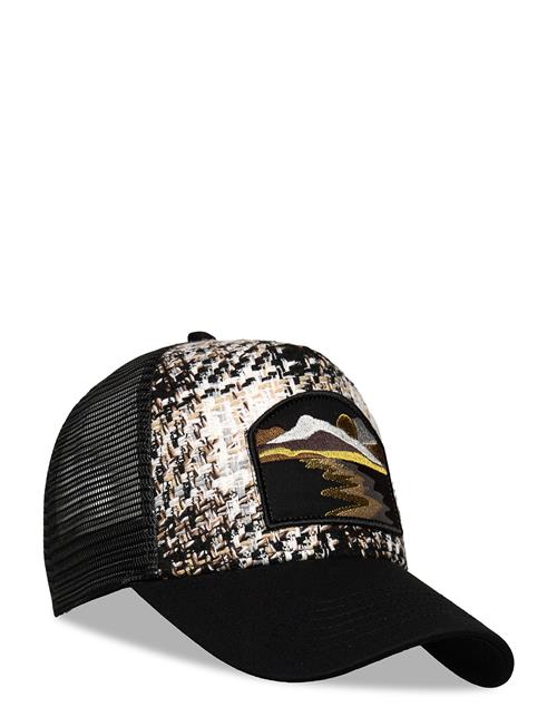 Aslan Checked Trucker Cap Upfront Black