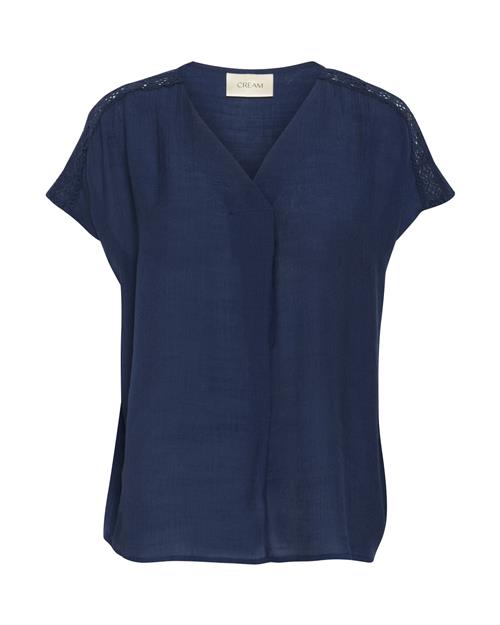 Se Cream Bluse 'Henja'  navy ved About You