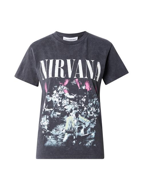 Se TOPSHOP Shirts 'Nirvana'  antracit / pink / hvid ved About You