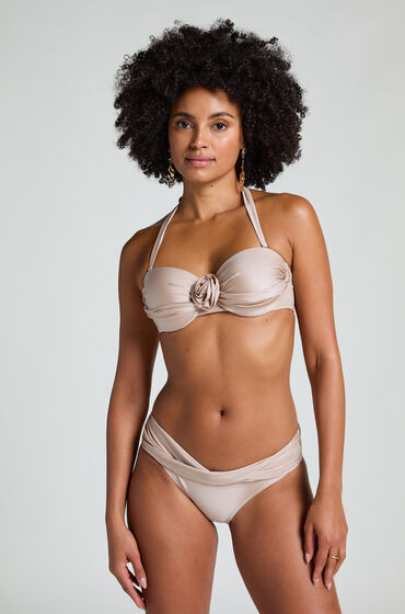 Se Hunkemöller Lima rio bikinitrusse Beige ved Hunkemøller