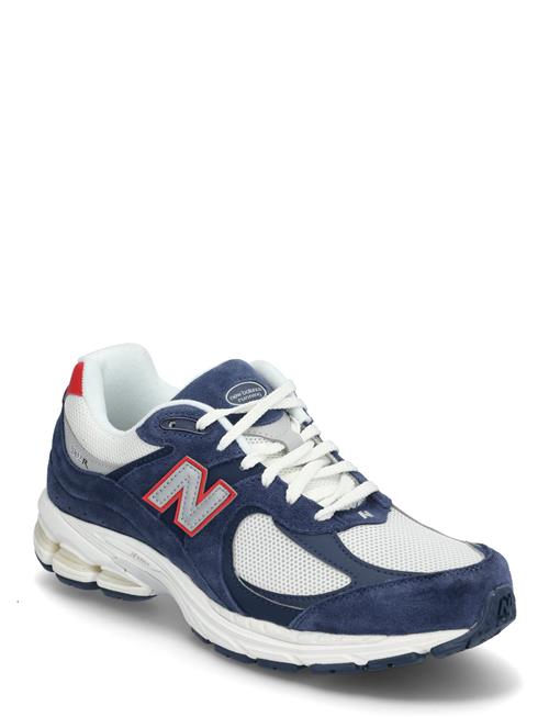 Se New Balance 2002R New Balance Navy ved Booztlet