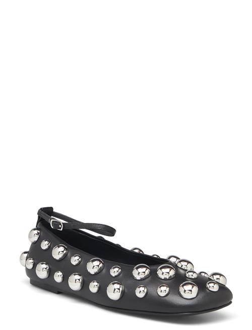 Se Studded Ballerina, 2293 Ballerina STINE GOYA Black ved Booztlet