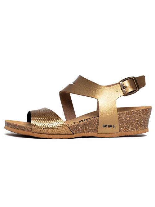 Se Bayton Sandaler med rem 'Reus'  guld ved About You