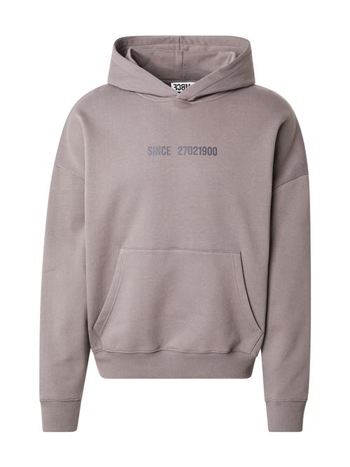 Se FCBM Sweatshirt  blå / taupe / rød / sort ved About You