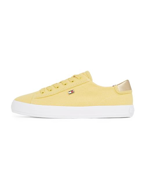 Se TOMMY HILFIGER Sneaker low  gul / guld ved About You