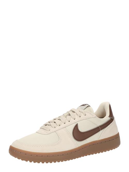 Se Nike Sportswear Sneaker low 'FIELD GENERAL'  sand / mørkebrun ved About You