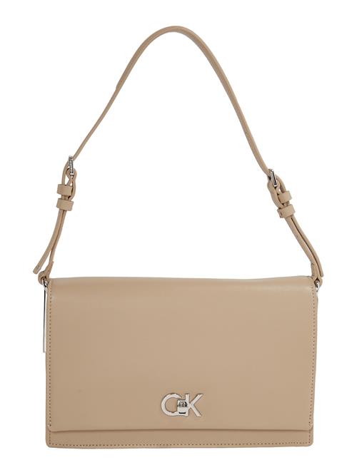 Se Calvin Klein Skuldertaske  camel ved About You