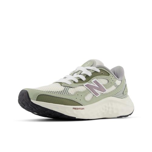 new balance Løbesko 'Arishi'  oliven / pastelgrøn / brombær / hvid
