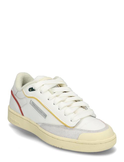 Se Club C Bulc Reebok Classics Beige ved Booztlet