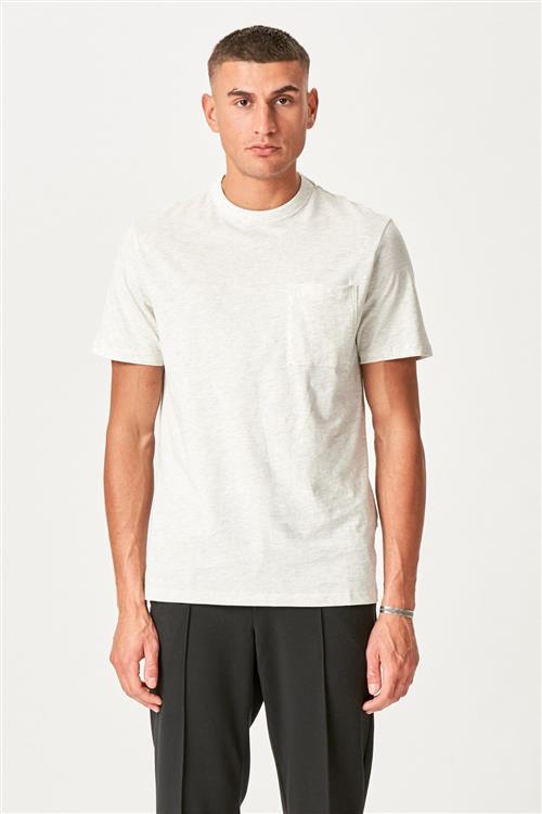 T-shirt med lomme - Off-white - L - TeeShoppen