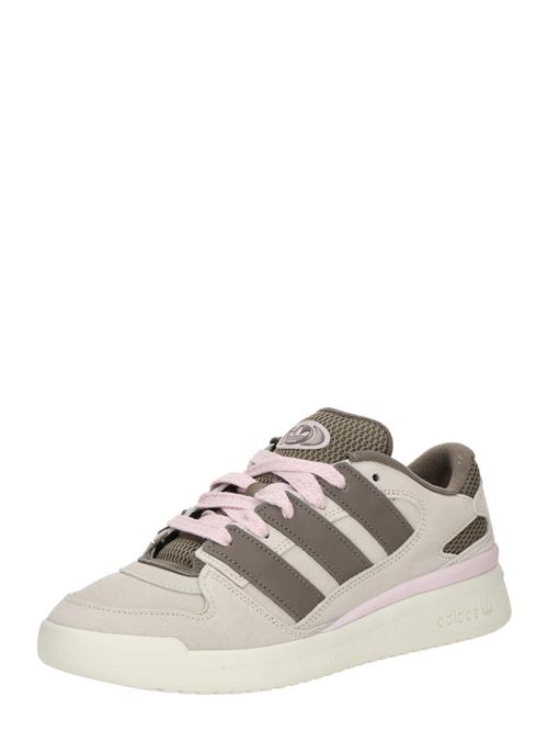 Se ADIDAS ORIGINALS Sneaker low 'FORUM'  creme / gran ved About You