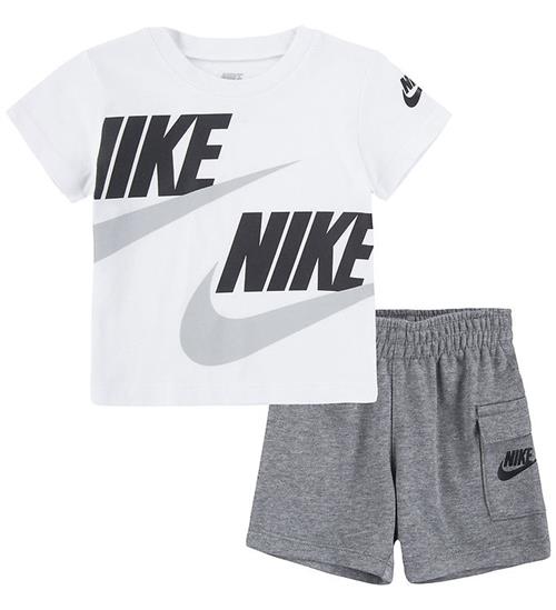 Nike ShortssÃ¦t - T-shirt/Shorts - Carbon Heather