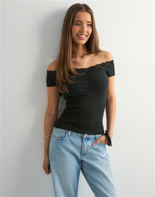 Nelly - Sort - Rib Lace Off Shoulder Top