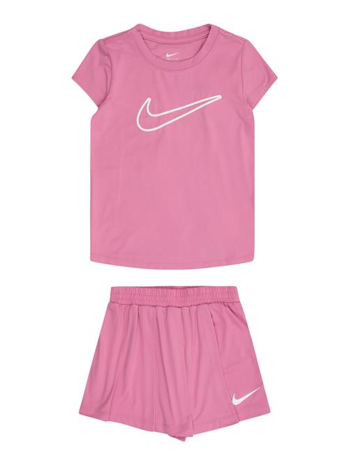 Se Nike Sportswear Sæt 'ALL DAY PLAY'  pink / hvid ved About You