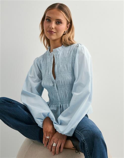Nelly - Blå - Flirty Smock Blouse