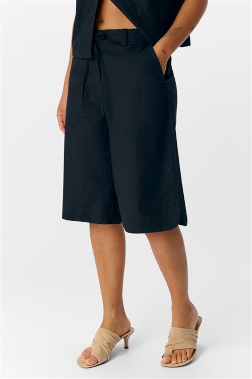 Aura Bermuda Shorts - Sort - 34 - Object