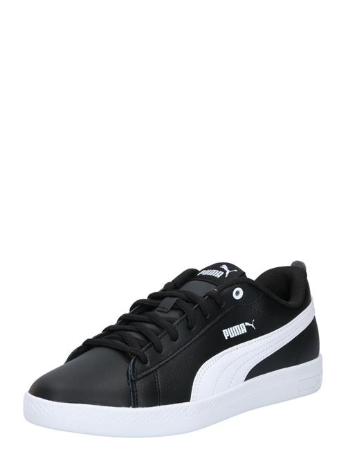 Se PUMA Sneaker low 'Smash V2'  sort / hvid ved About You