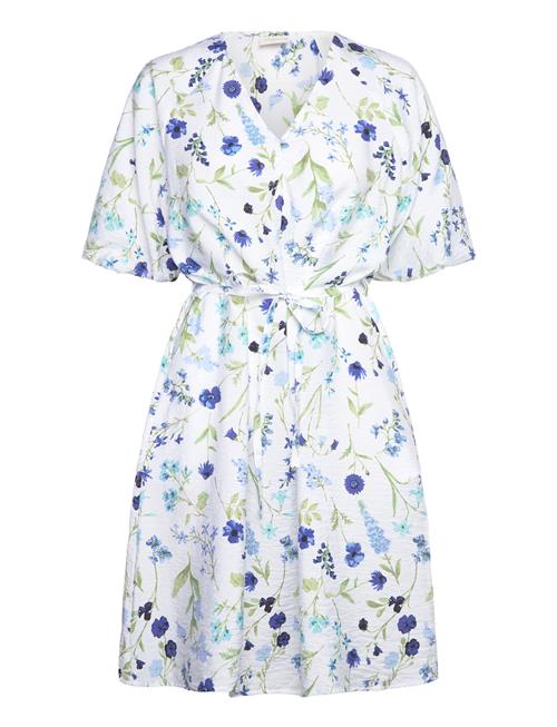 Dress From Freequent In A Light Material With A Floral Print. In Addition, The D FREE/QUENT White