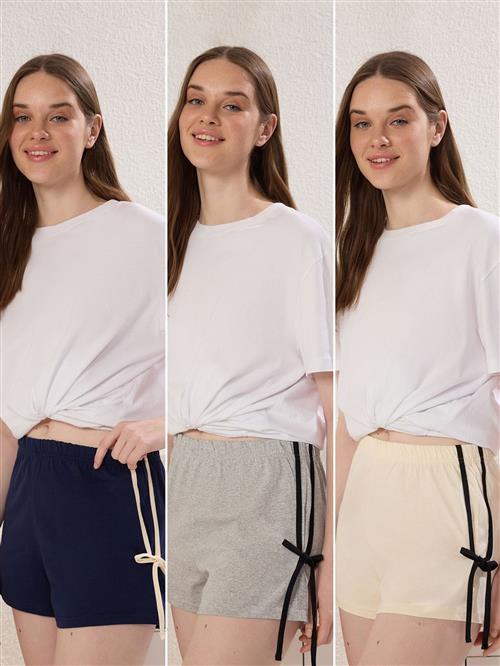 Se Trendyol Pyjamasbukser  beige / navy / grå ved About You
