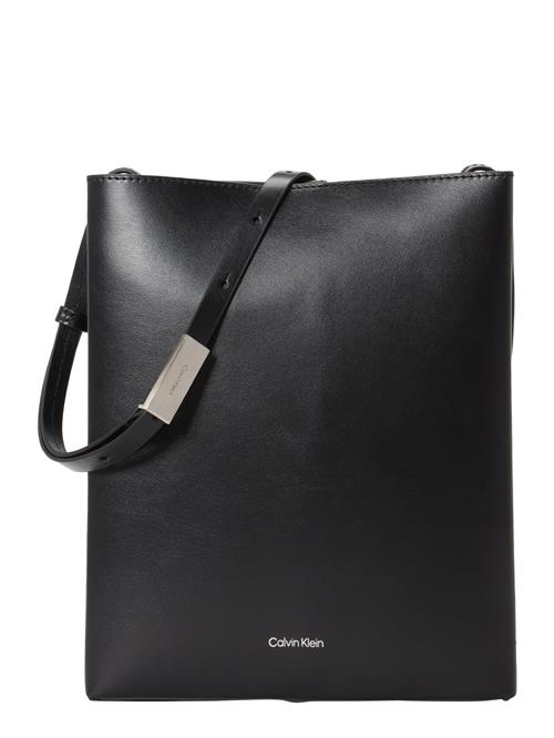 Calvin Klein Skuldertaske  sort / hvid