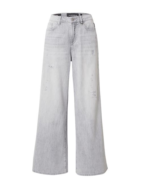 Se Elias Rumelis Jeans 'Kalea'  lysegrå ved About You