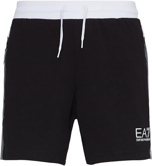 EA7 Shorts