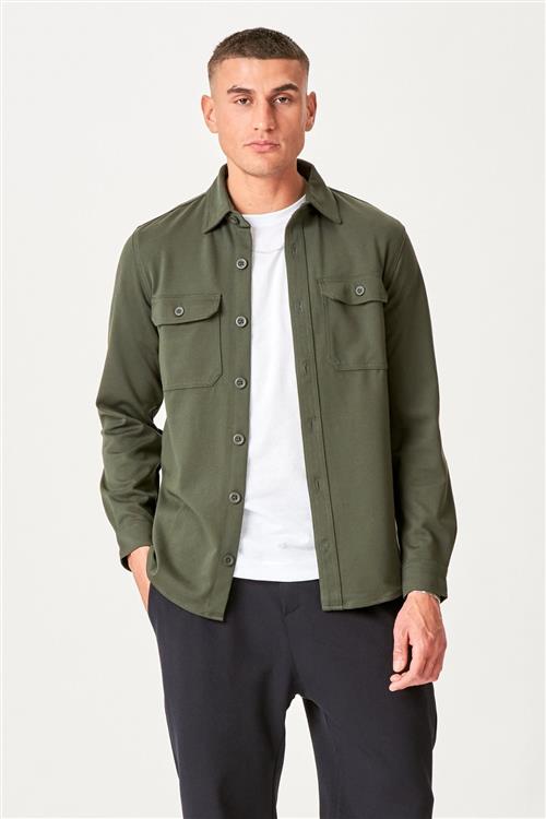 Performance Regular Overshirt - Mørk Oliven - Regular fit - M - TeeShoppen