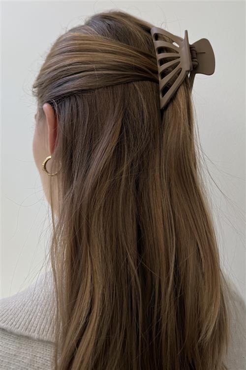 Hollow Claw Clip - Lys Brun - One-Size - TeeShoppen