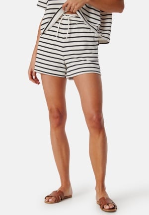 Pieces Pcchilli Summer HW Shorts Cloud Dancer Stripes:BLACK XS