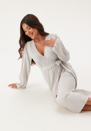 BUBBLEROOM  Pleated Wrap Dress Light beige M