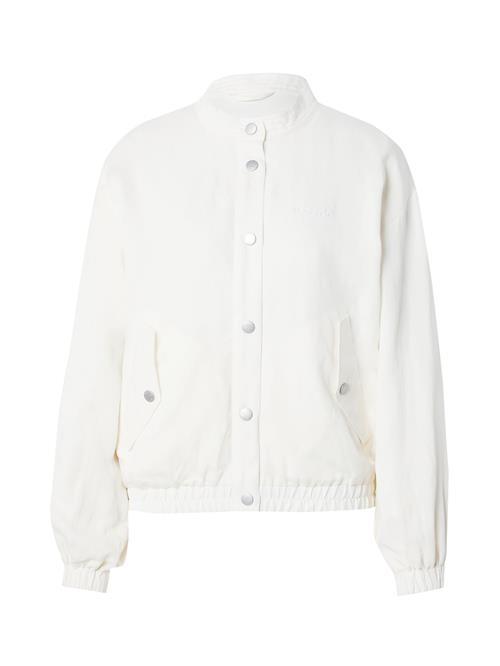 Se mazine Overgangsjakke 'Salley'  offwhite ved About You