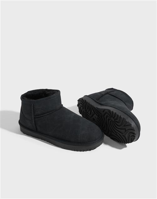 Nelly - Sort - Worn Mini Boots