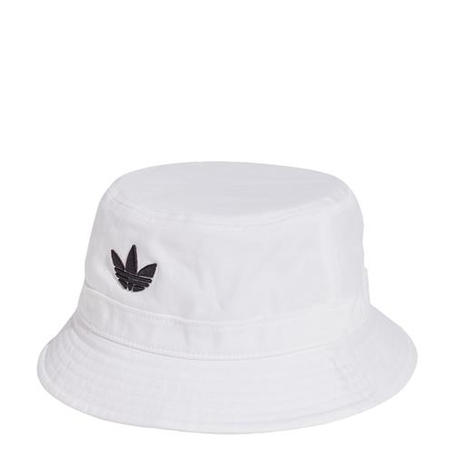 Se ADIDAS ORIGINALS Hat 'Adicolor Trefoil'  sort / hvid ved About You