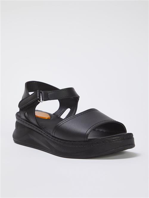 Trendyol Sandaler  sort