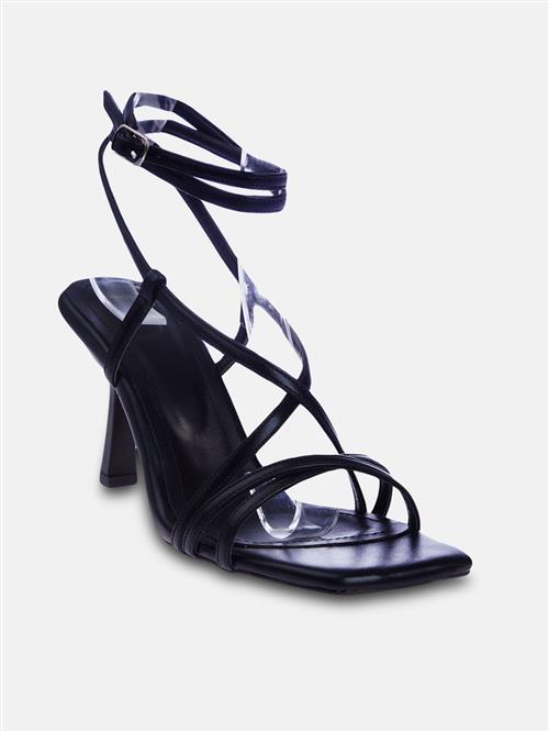 Trendyol Sandaler  sort