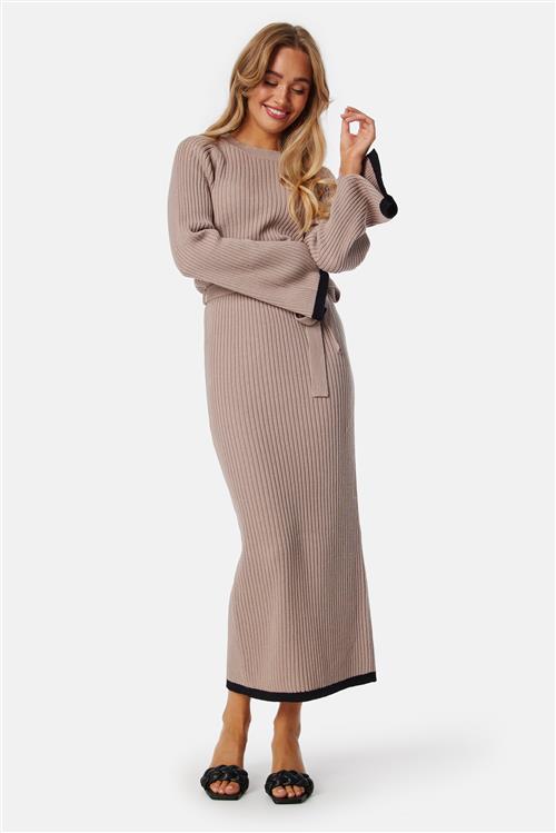 BUBBLEROOM Round Neck Rib Knitted Maxi Dress
