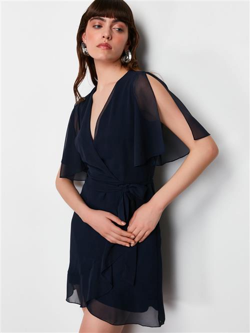 Se Trendyol Coctailkjole  indigo ved About You
